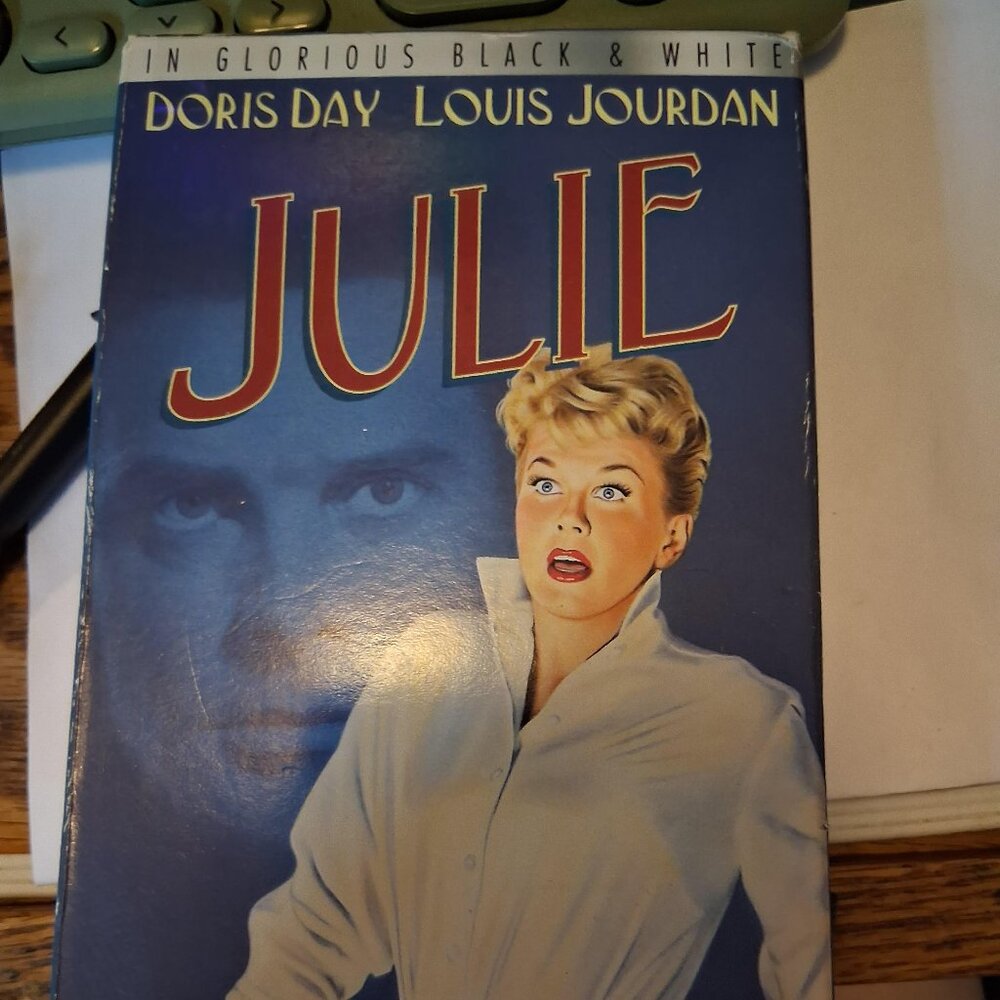 Vintage "Julie" VHS Doris Day, Louis Jourdan Retro Black & white !!